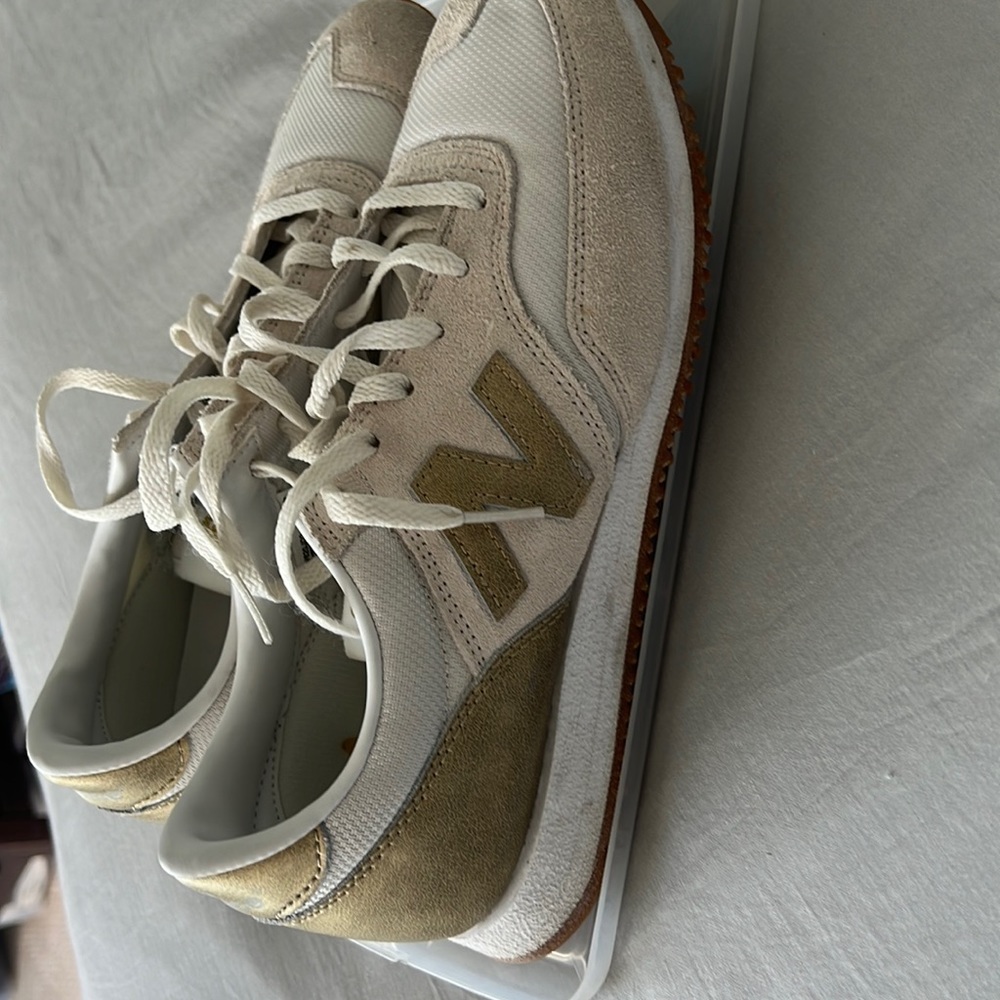 Like new! New Balance for J.Crew sneakers. White/off white/gold. Size 9.5.